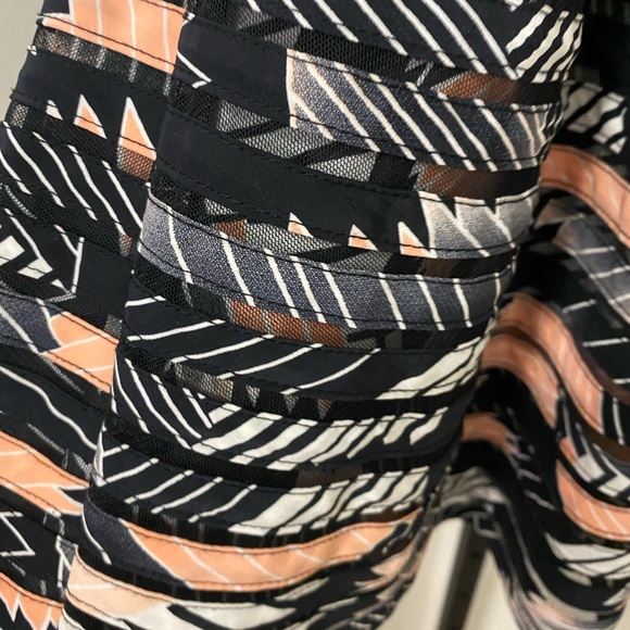 PARKER Abstract Print Strapless Dress - Picture 4 of 5